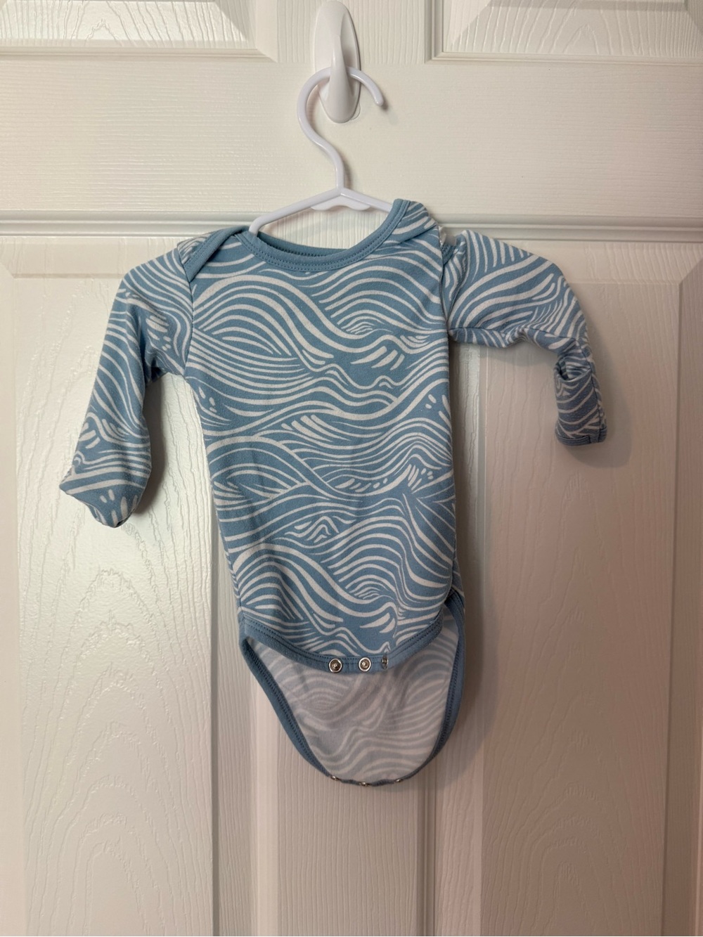 Copper Pearl Wave-Print Long Sleeve Baby Bodysuit